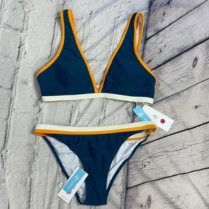 NWT CUPSHE Two Piece Swimsuit Sz Medium